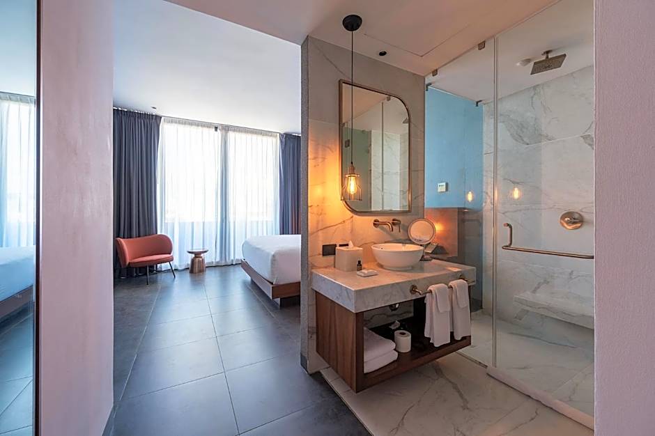 MARQUEE Playa Hotel