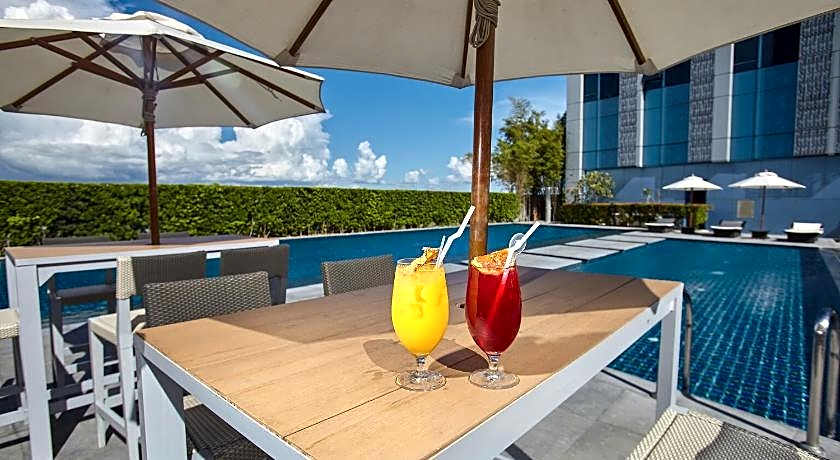 Crimson Hotel Filinvest City Manila