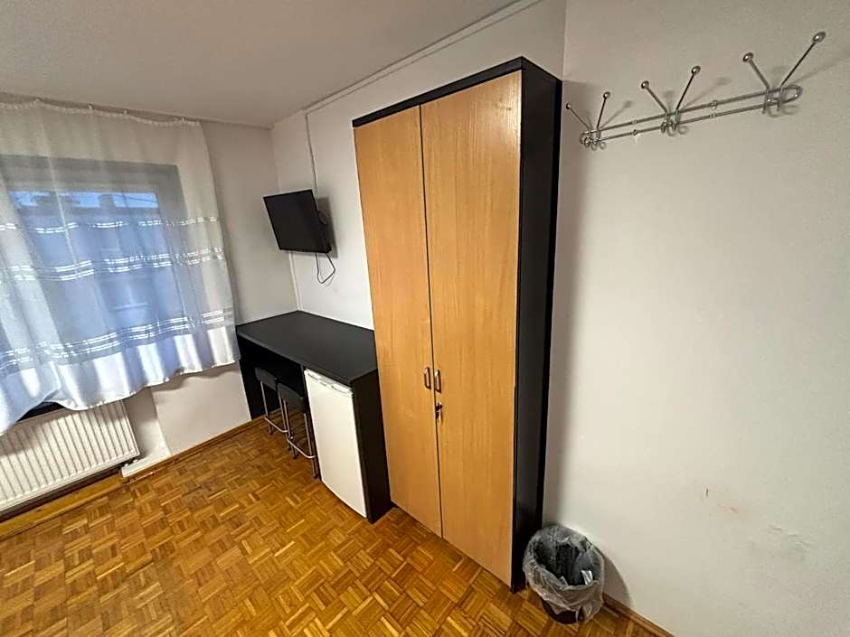 HOSTEL Bytomska Września