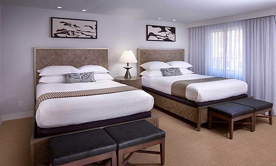 West Beach Inn, a Coast Hotel