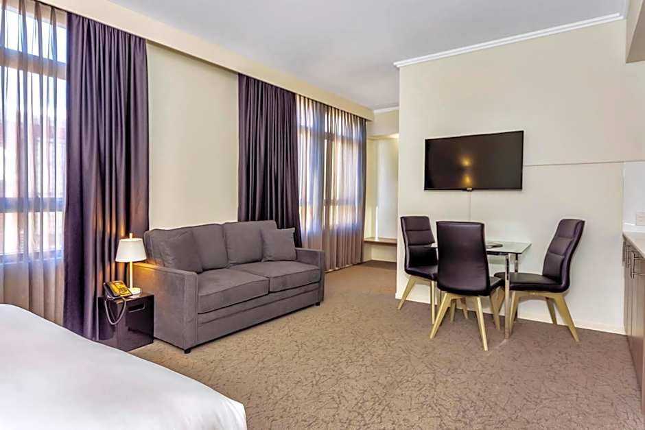 New Haus by Hougoumont Hotel, former Bannister 22