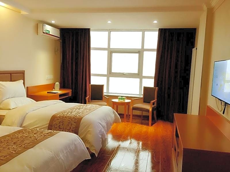 GreenTree Inn LuoYang YiChuan Yilong Avenue