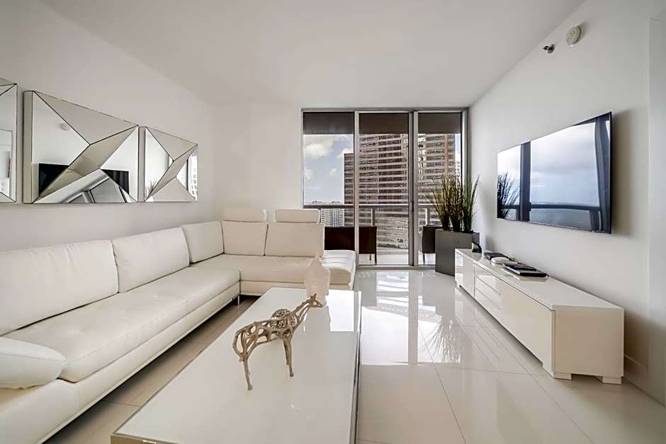 Amazing Ocean View! 2BR Condo Icon Brickell