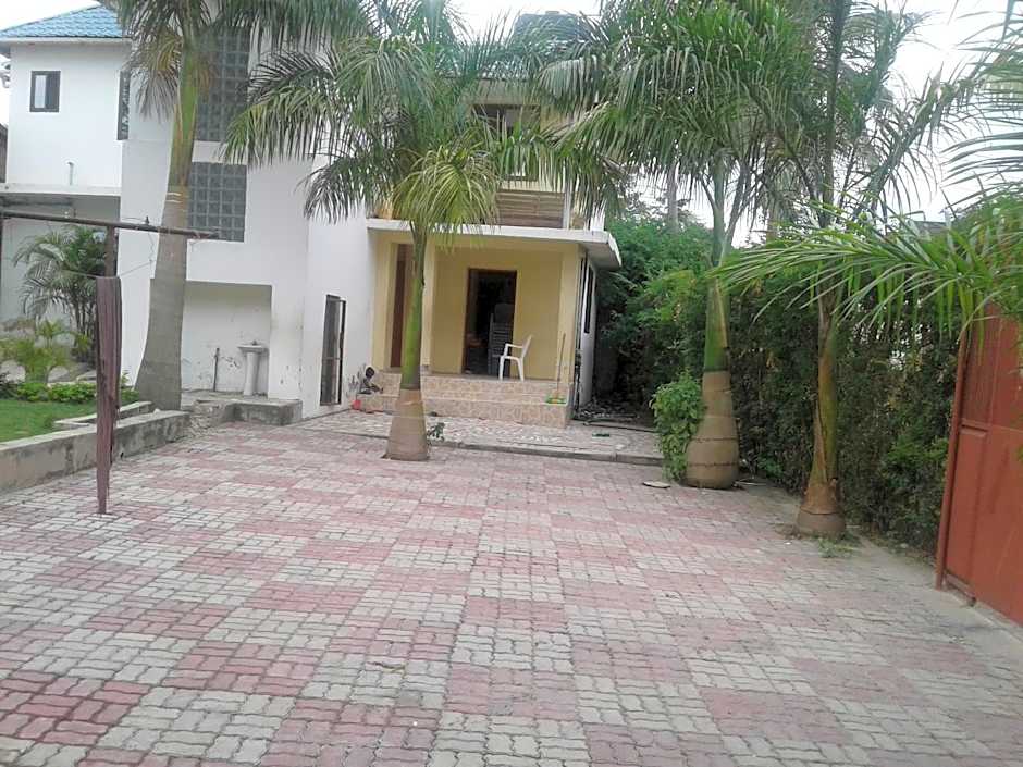 JJ & JE Family House