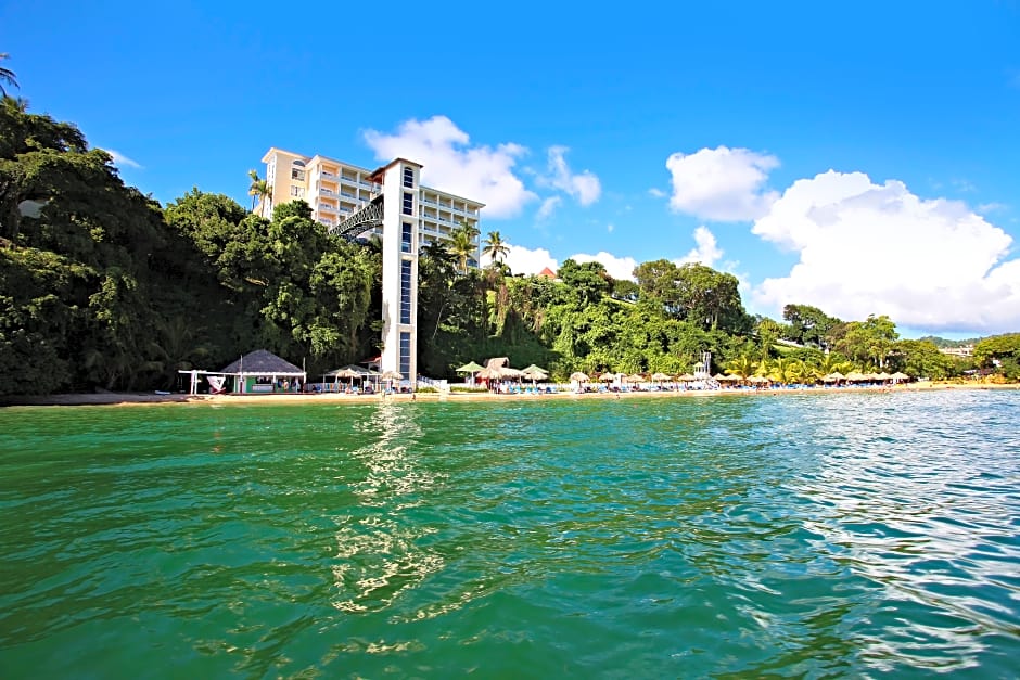 Bahia Principe Grand Cayacoa