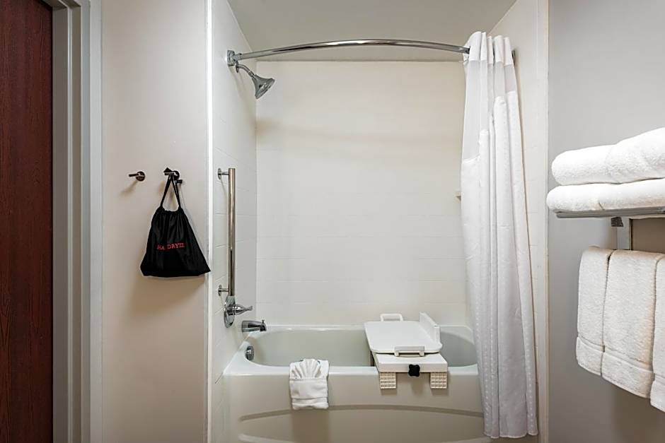 Holiday Inn Express Hotel & Suites Bartow By IHG