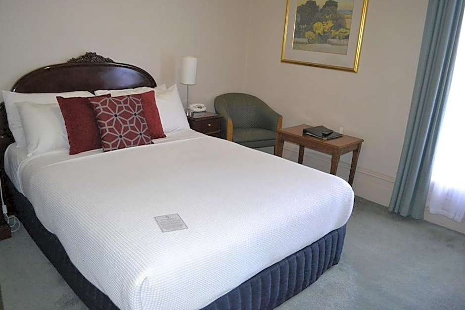 The Hotel Shamrock