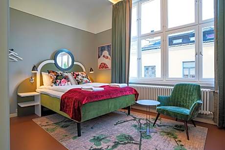 Studio with Sofa Bed