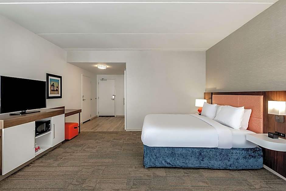 Hampton Inn By Hilton Baltimore Bayview Campus