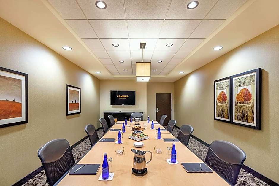 Cambria Hotel Pittsburgh - Downtown