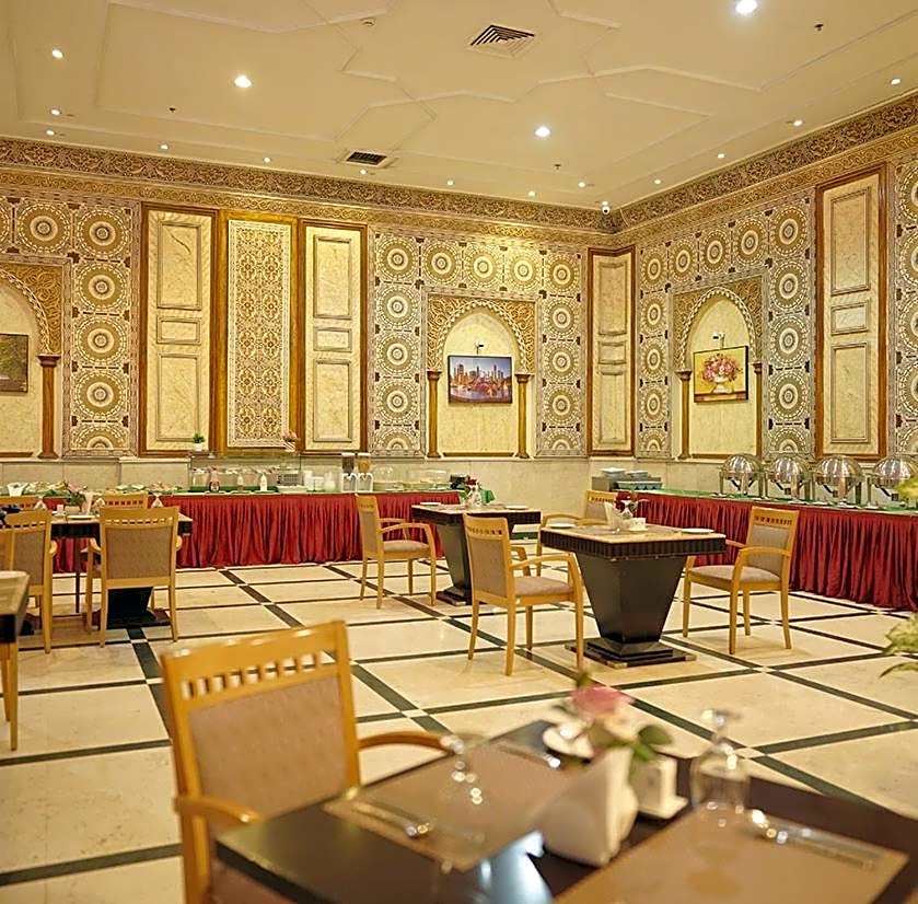 Crown Palace Hotel