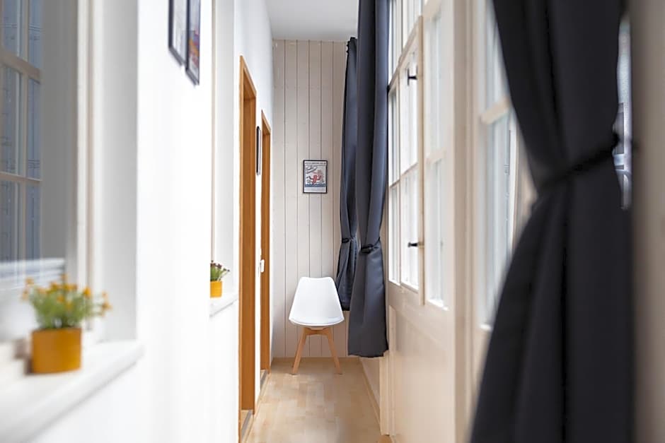 Apartments an der Oper - Innenstadt - Zentral - Küche - Wifi - Powered by Ko-Living