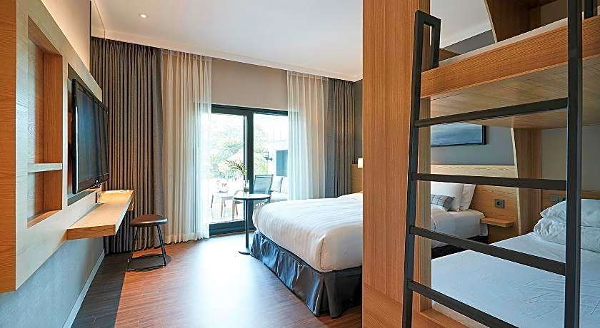 The Suites Hotel Jeju