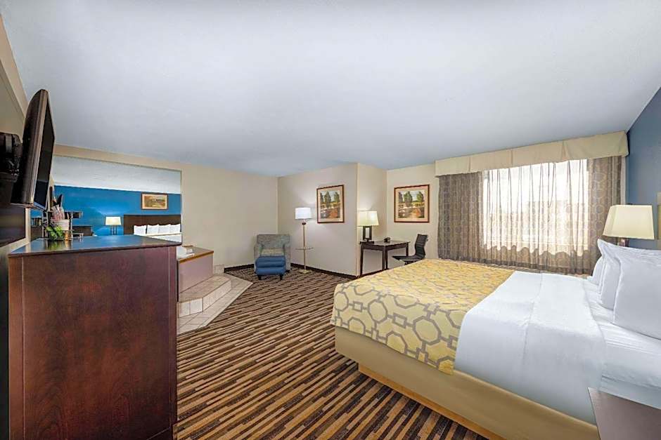 Baymont by Wyndham Springfield South Hwy 65