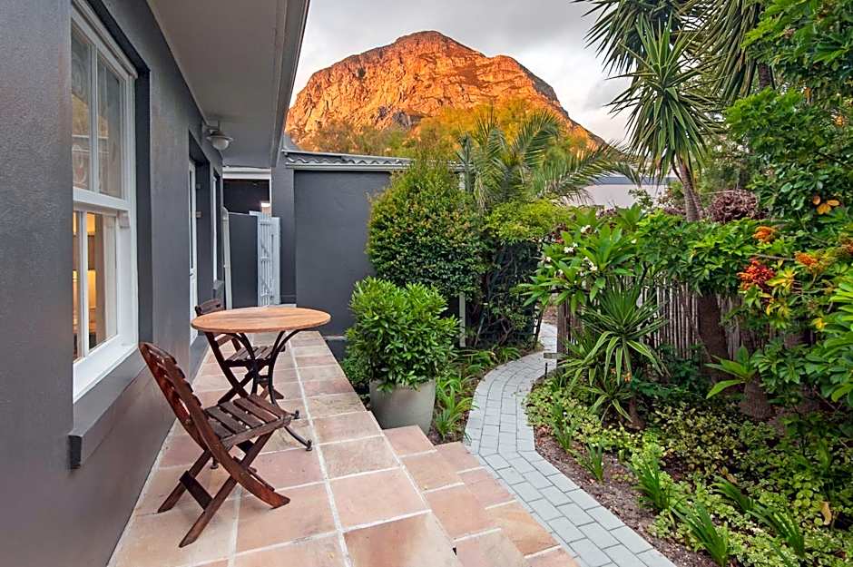 Villa Blu Guesthouse