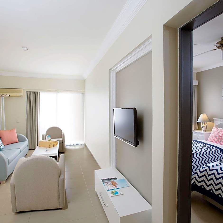 Paloma Marina Suites - Adult Only