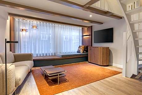 Studio King Room with Sofa Bed