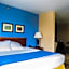 Holiday Inn Express Hotel & Suites Acme-Traverse City By IHG