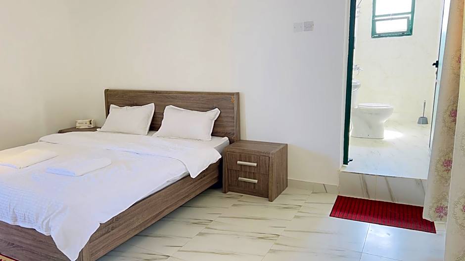 Photo 1 of 8 of Standard 1 Queen Bed