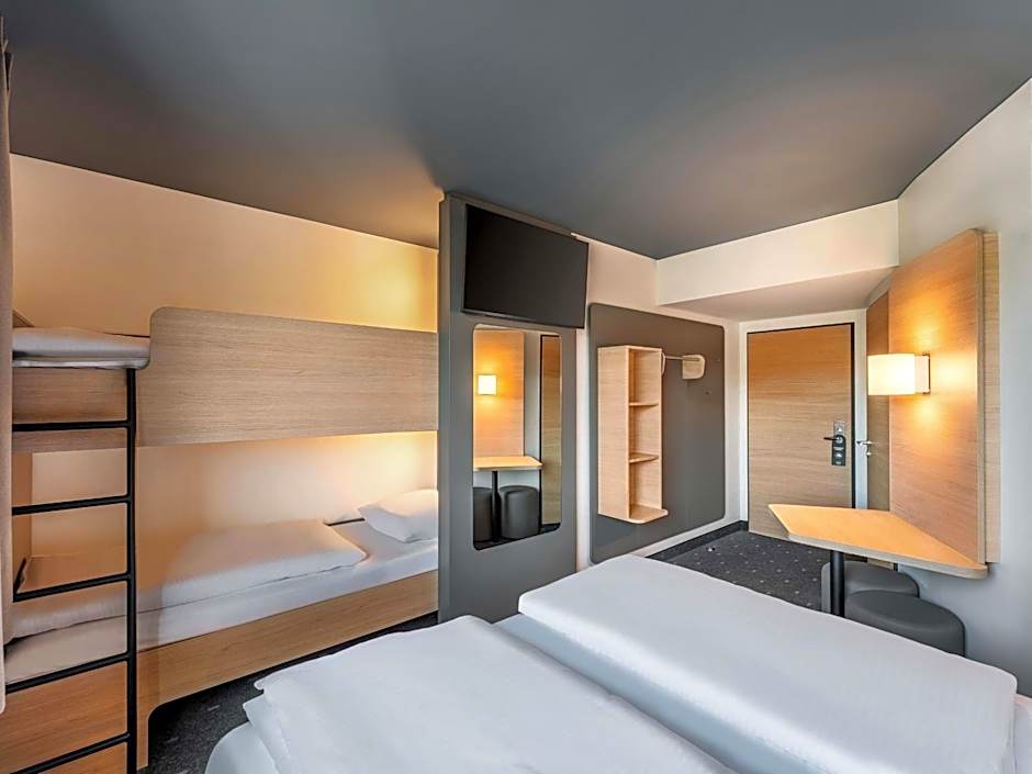 B&B Hotel Freiburg-Süd