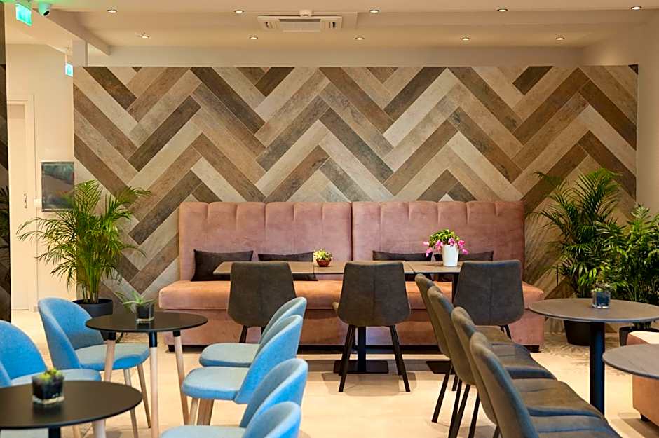 Athens Platinum Rooms and Suites