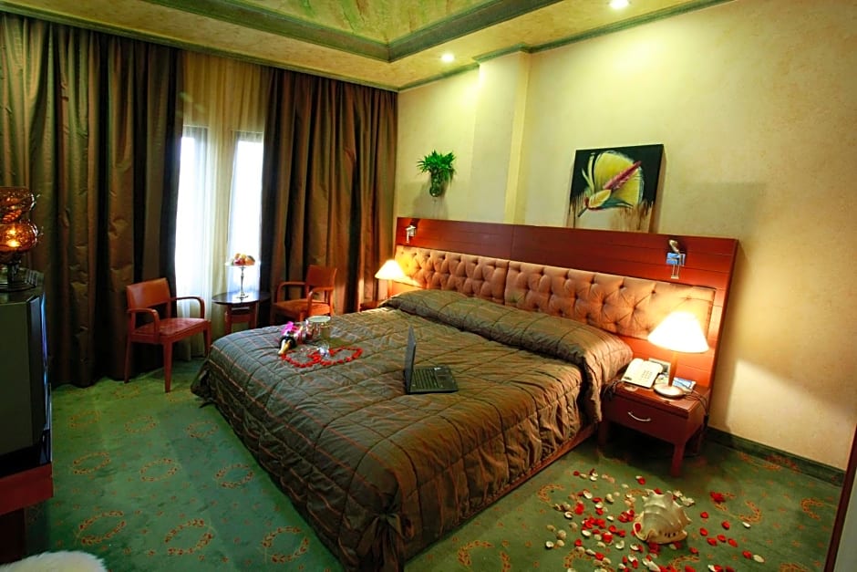 Duroy Hotel
