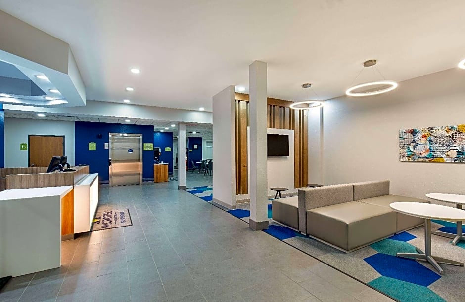 Microtel Inn and Suites by Wyndham