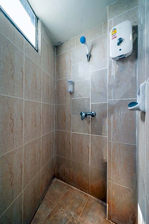 Abunawas Merry Inn at Walking Street