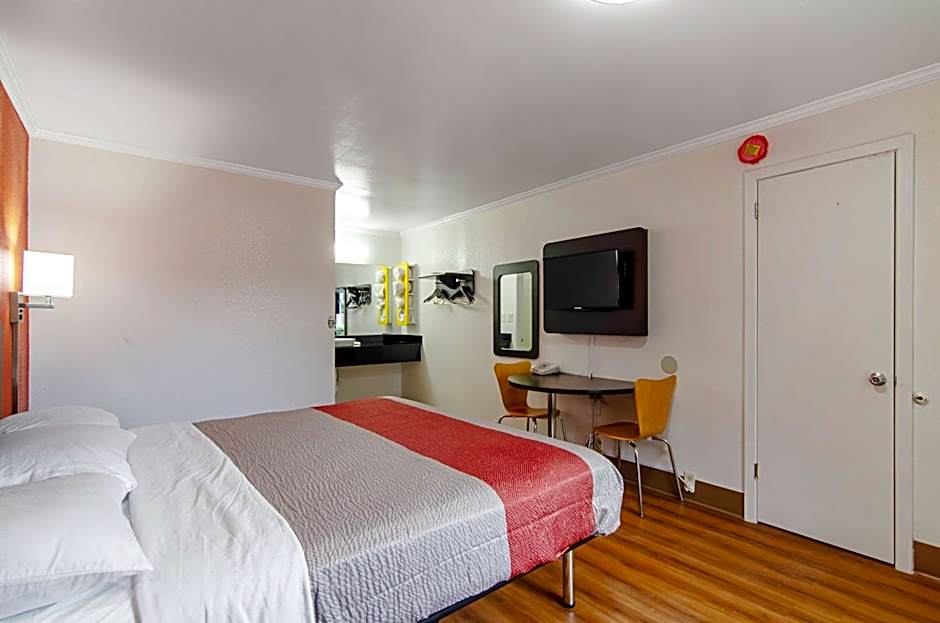 Motel 6-Bay Minette, AL