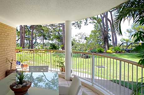 One-Bedroom Apartment with Balcony