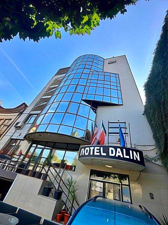 Dalin Hotel