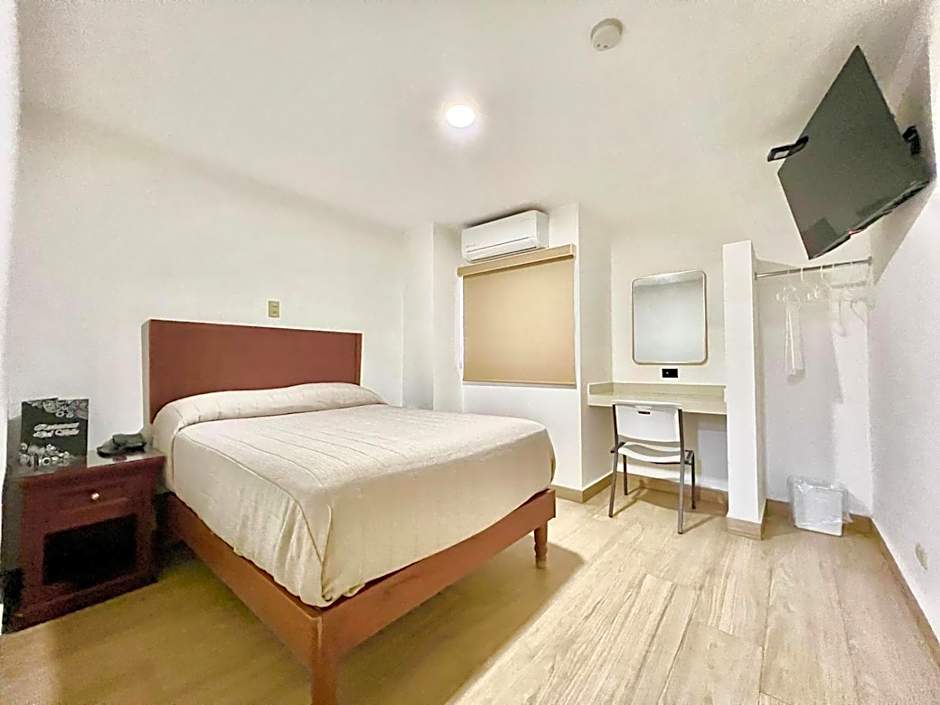 HOTEL SALVADOR