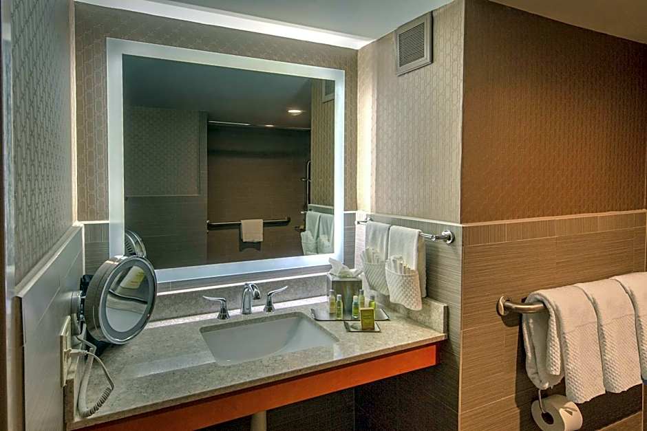 DoubleTree By Hilton Hotel Memphis