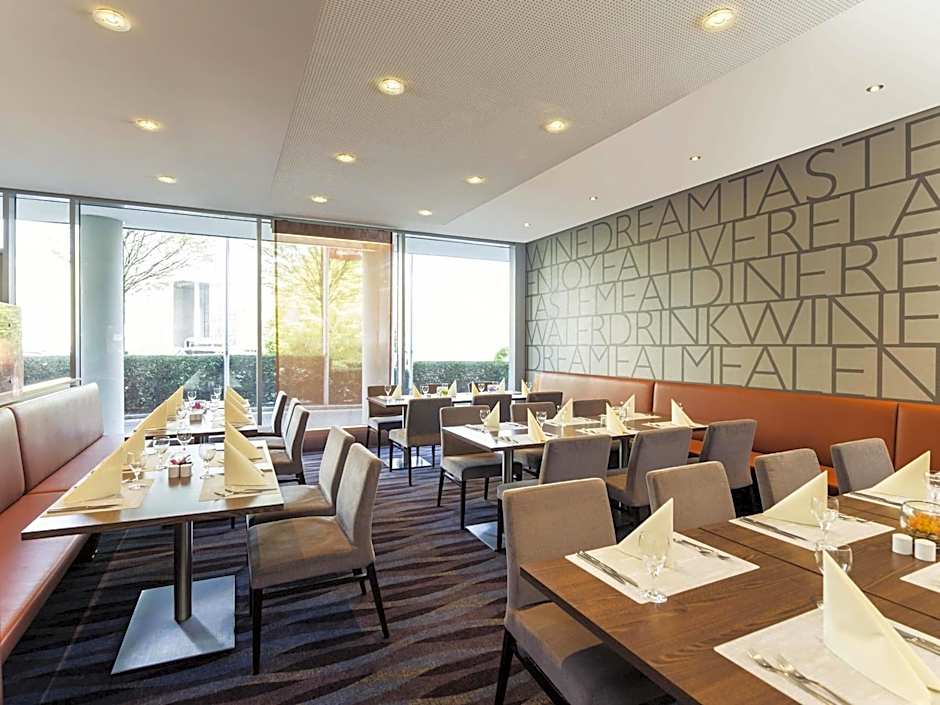 Novotel Duesseldorf City West Seestern