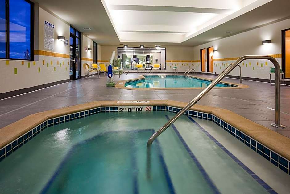 Fairfield Inn & Suites by Marriott St. Paul Northeast