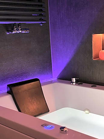AQUAROOMS Suites