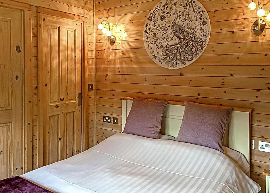 Hollybrook Lodges