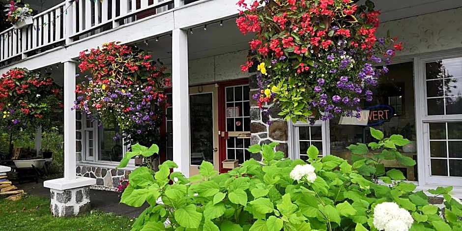 Motel Des Pays D'En Haut