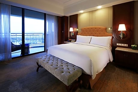 King Guest Room - Sea View And Balcony