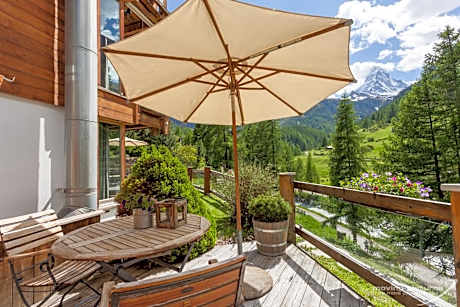 Double Room with Matterhorn View