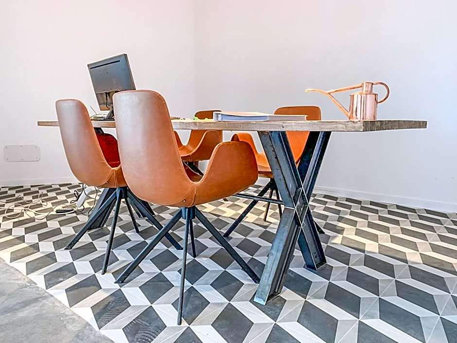 Mac Paradiso Garden Hotel