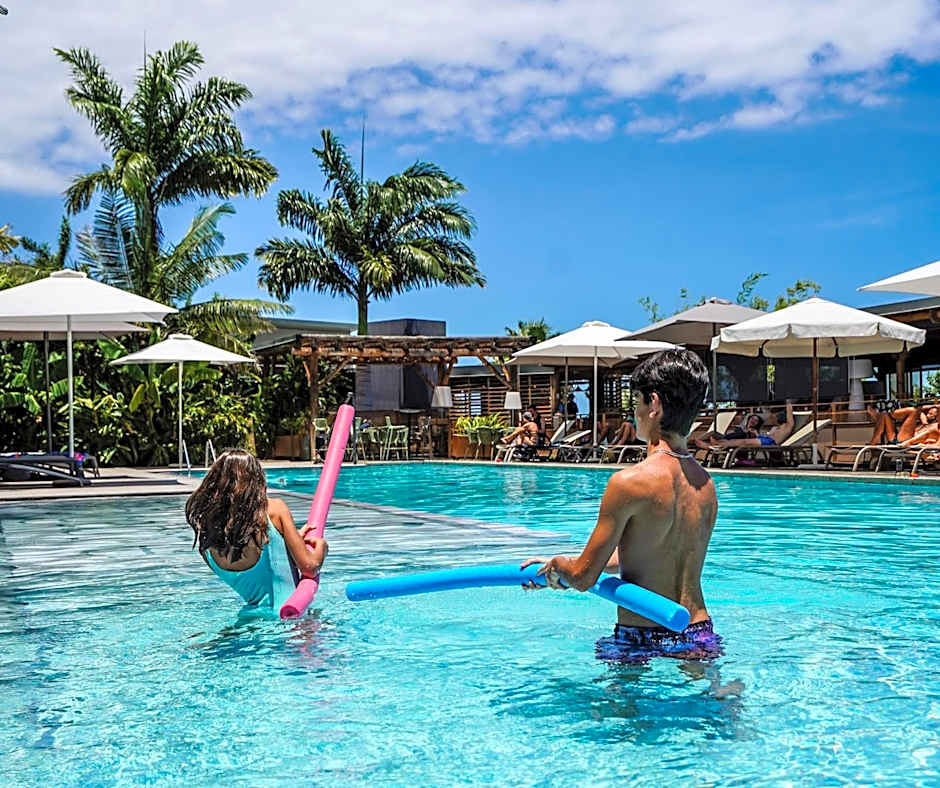 Dina Morgabine Saint Gilles