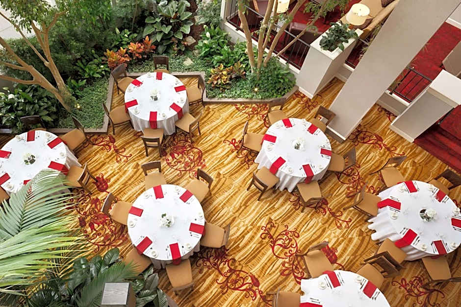 Hilton Fort Wayne At The Grand Wayne Center