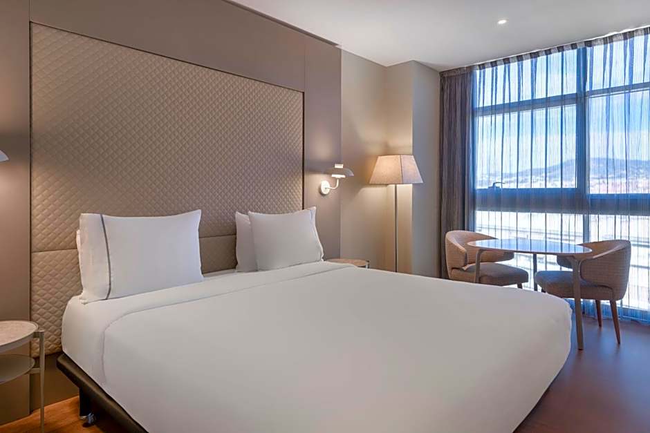 AC Hotel by Marriott Som