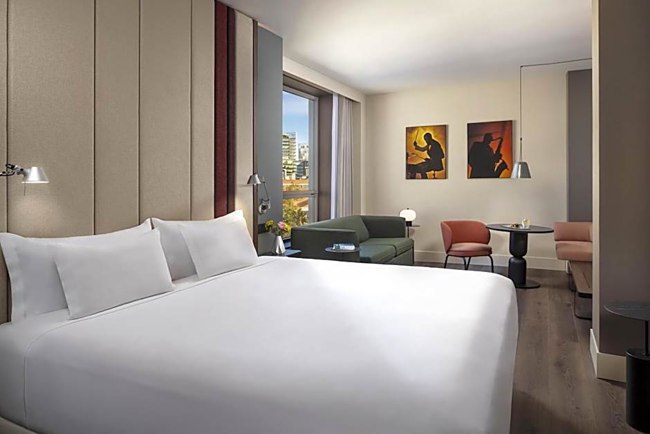 NH Barcelona Diagonal Center