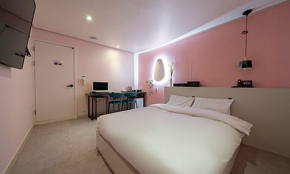 Uiwang Hotel Nine
