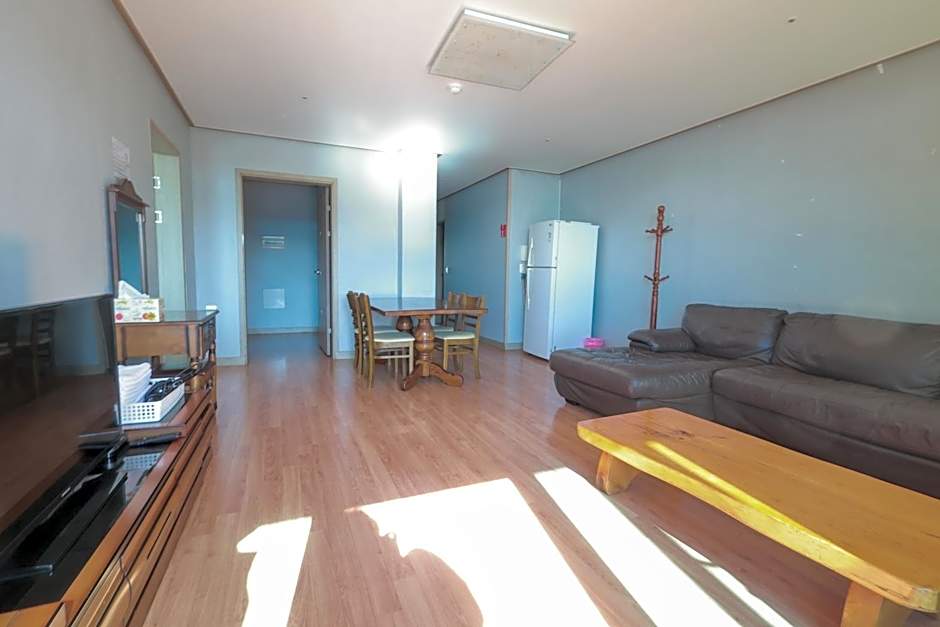 Island story pension