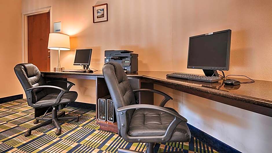 SureStay Plus Hotel By Best Western Roanoke Rapids