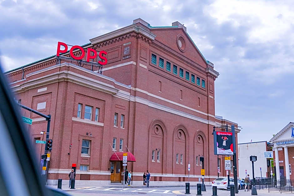 The Inn At Longwood Medical