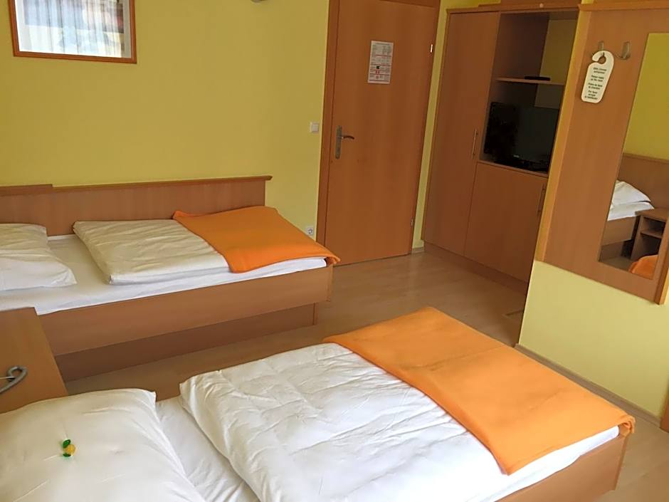 Hotel Highway - Bed & Breakfast